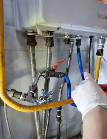 Reparação de caldeiras em Lisboa Técnico certificado Doutor House a realizar assistência